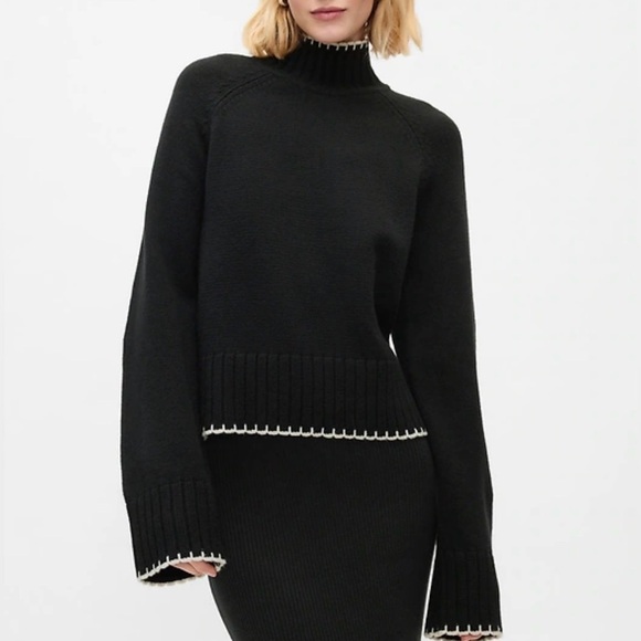 GAP Sweaters - Gap Black & White Turtleneck Sweater Scallop Hem Trim Size XL